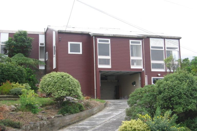 Photo of property in 4 Huntleigh Park Way, Ngaio, Wellington, 6035