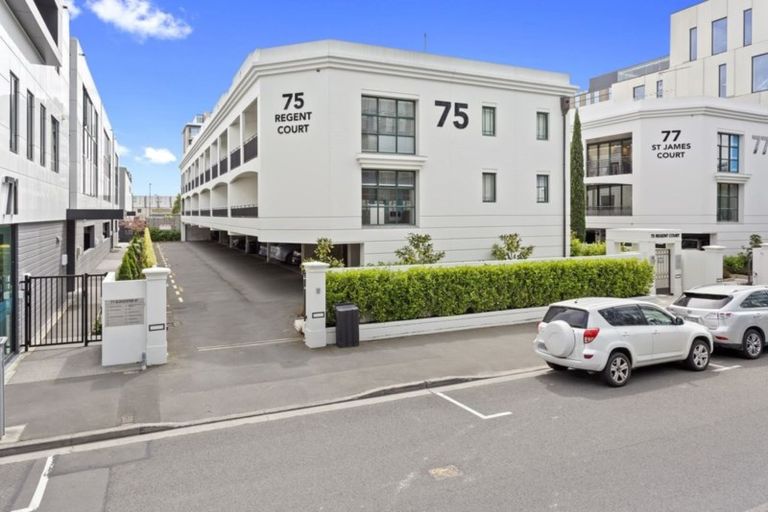 Photo of property in Regent Courts, 5/75 Gloucester Street, Christchurch Central, Christchurch, 8013