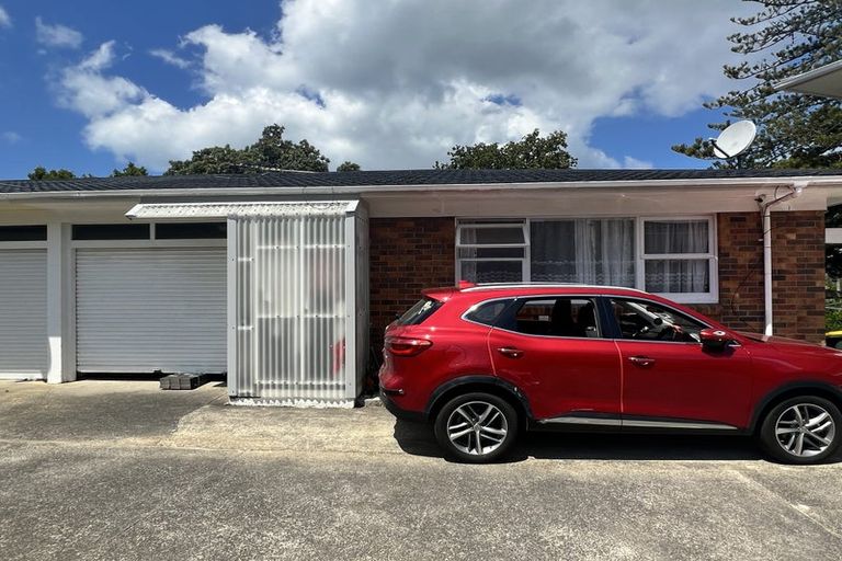 Photo of property in 6/162 Onewa Road, Northcote, Auckland, 0627