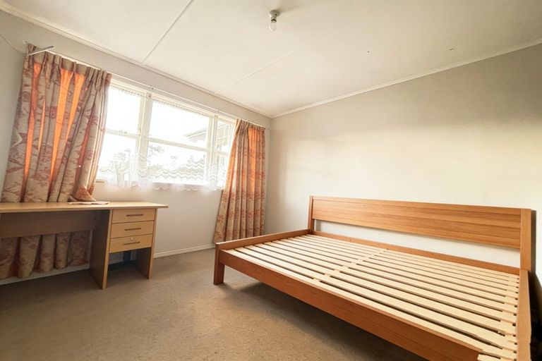 Photo of property in 26 Rotoiti Avenue, Pakuranga Heights, Auckland, 2010