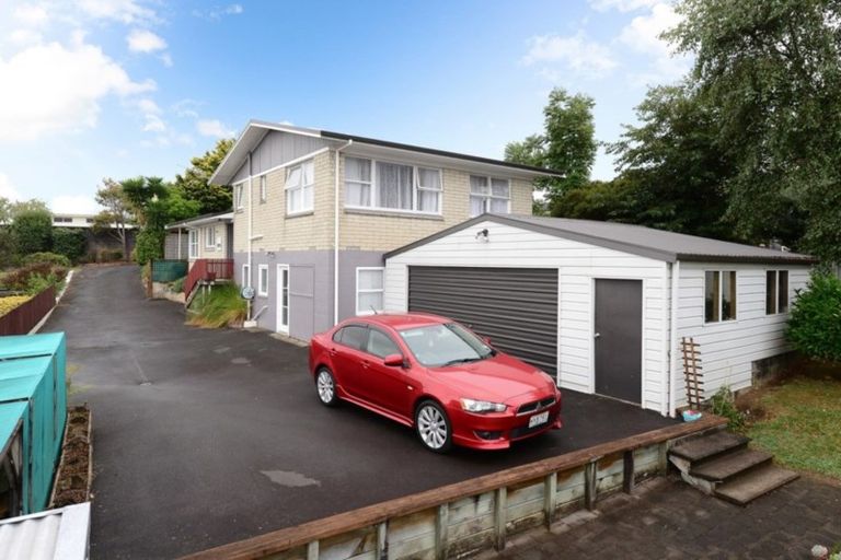 Photo of property in 79 Tuhikaramea Road, Dinsdale, Hamilton, 3204