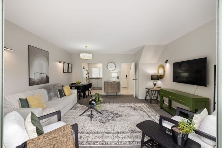 Photo of property in 2/36 Champion Street, Edgeware, Christchurch, 8013