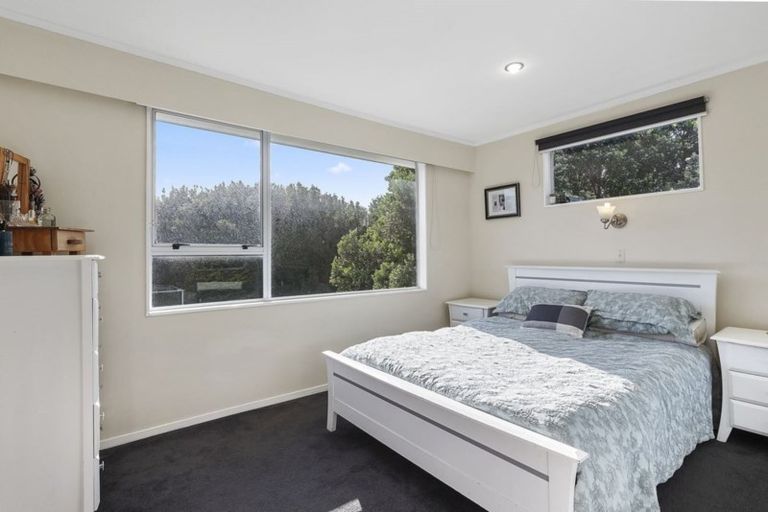 Photo of property in 45 Oriel Avenue, Tawa, Wellington, 5028