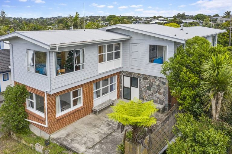 Photo of property in 939 Beach Road, Torbay, Auckland, 0630