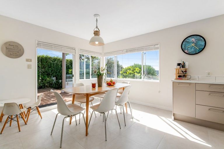 Photo of property in 21a Monyash Road, Manly, Whangaparaoa, 0930
