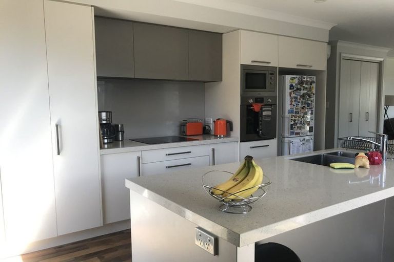 Photo of property in 3 Tranquil Grove, Omokoroa, 3114