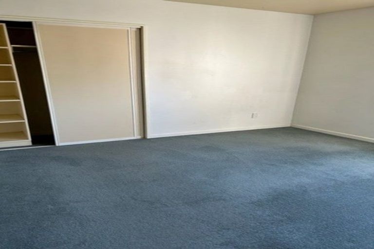 Photo of property in 4/4 Brockworth Place, Riccarton, Christchurch, 8011