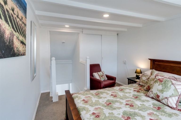 Photo of property in 72 Mcgrath Street, Napier South, Napier, 4110