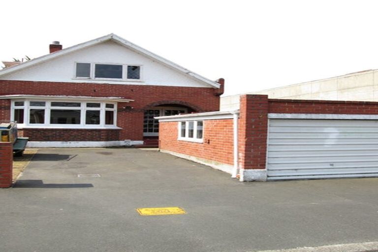 Photo of property in 28 Duke Street, North Dunedin, Dunedin, 9016