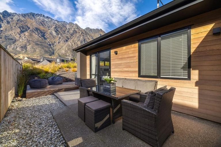 Photo of property in 13 Spur Ridge Rise, Jacks Point, 9371