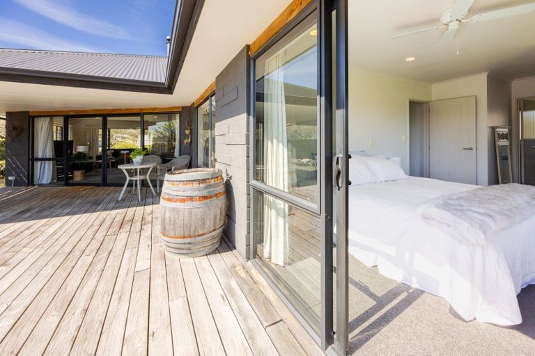 Photo of property in 14 Brooker Place, Waipukurau, 4200