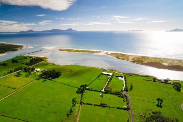 Photo of property in 39 North Cove Lane, Waipu, 0582