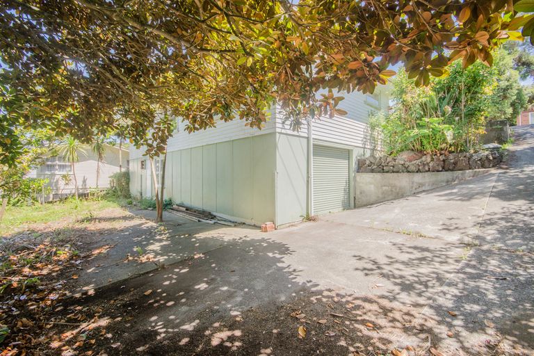 Photo of property in 35 Parker Avenue, New Lynn, Auckland, 0600