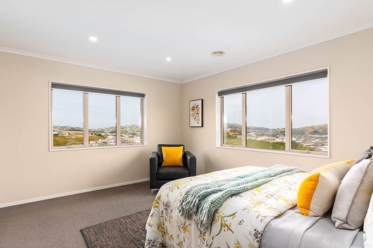 Photo of property in 30b Havana Rise, Grenada Village, Wellington, 6037