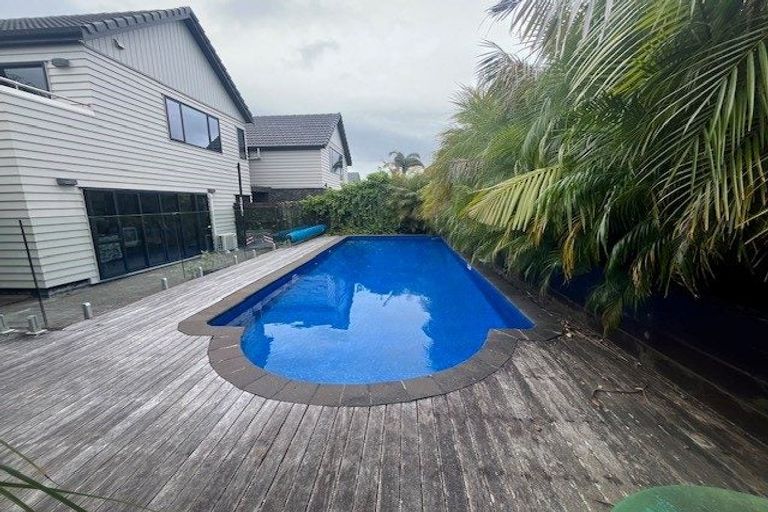Photo of property in 62 Somerville Road, Shelly Park, Auckland, 2014