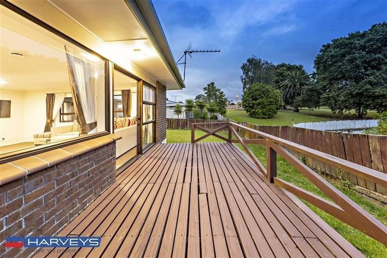 Photo of property in 2/136 Rangitoto Road, Papatoetoe, Auckland, 2025