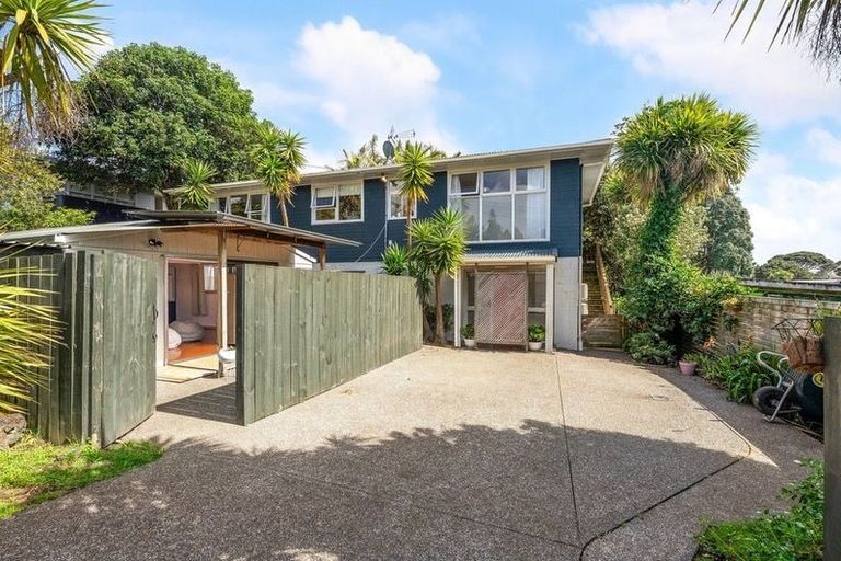 Photo of property in 134 Verran Road, Birkdale, Auckland, 0626