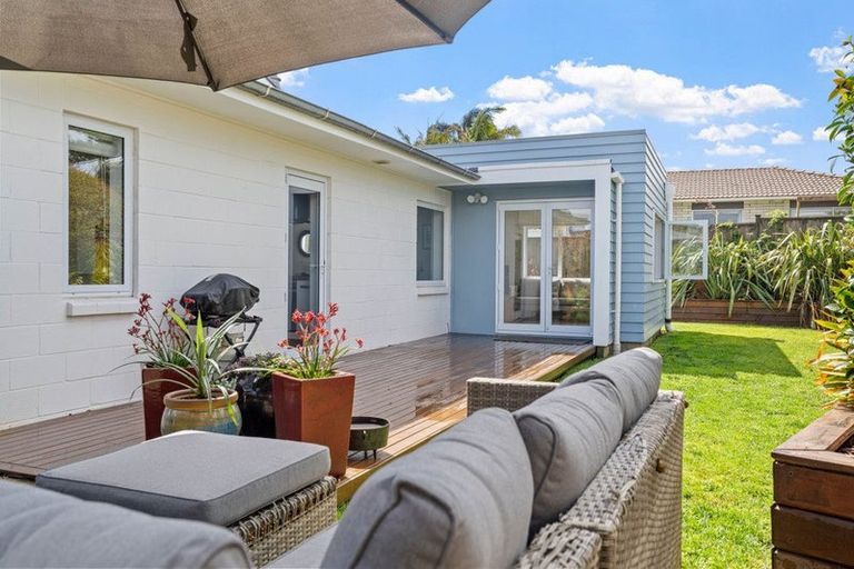 Photo of property in 64b Muir Avenue, Mangere Bridge, Auckland, 2022