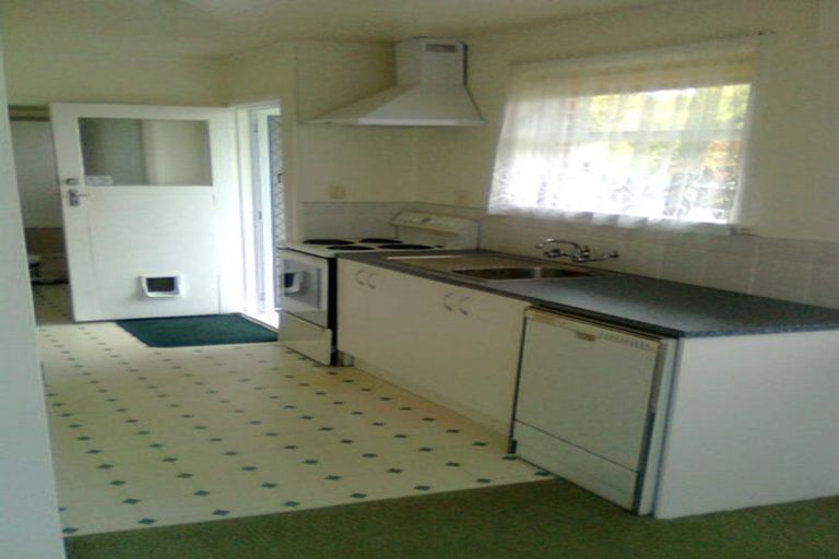 Photo of property in 2a Gower Street, Silverstream, Upper Hutt, 5019