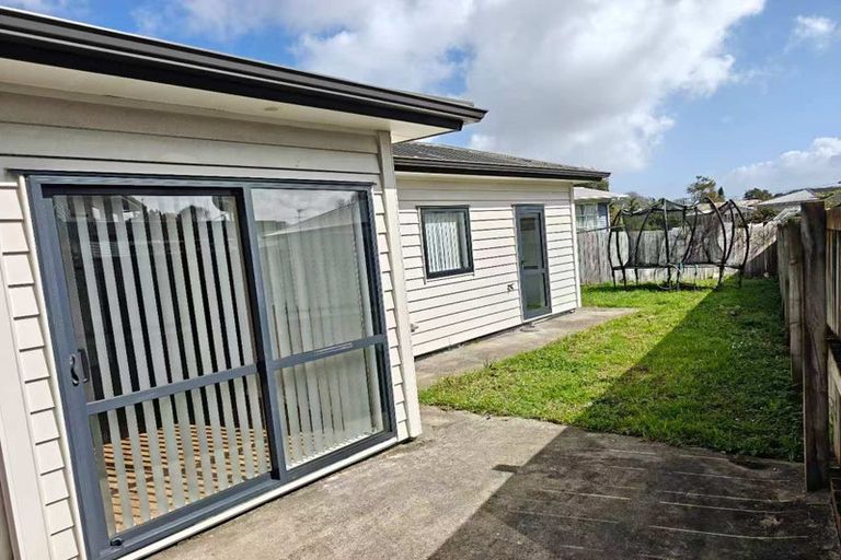 Photo of property in 15 Swan Crescent, Pakuranga, Auckland, 2010