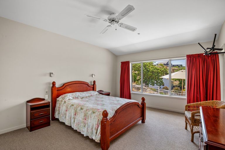 Photo of property in 16 Aronui Road, Bridge Hill, Alexandra, 9320