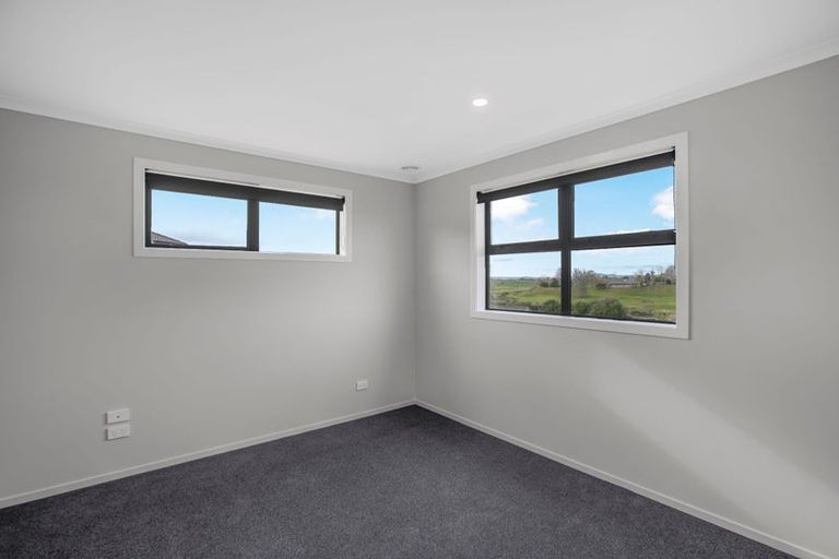 Photo of property in 38 Scenic Rise, Rototuna North, 3281