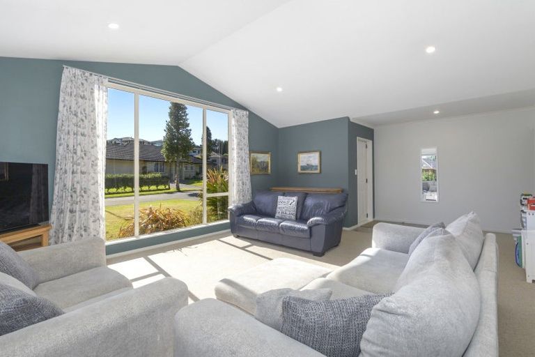 Photo of property in 16 Edwin Grove, Bethlehem, Tauranga, 3110