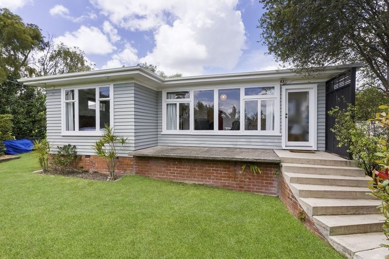 Photo of property in 2/41 Brandon Road, Glen Eden, Auckland, 0602