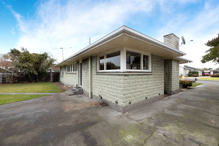 Photo of property in 34 Gladson Avenue, Sockburn, Christchurch, 8042