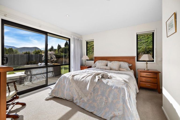 Photo of property in 33 Woodstock Road, Lower Shotover, Queenstown, 9304