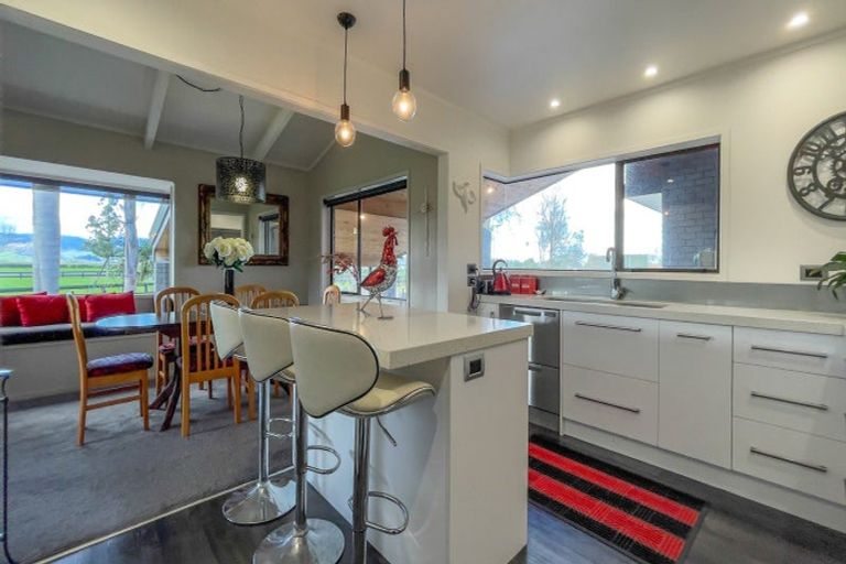 Photo of property in 32 Hauraki Road, Hauraki, Auckland, 0622