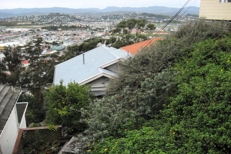 Photo of property in 99 Duncan Terrace, Kilbirnie, Wellington, 6022