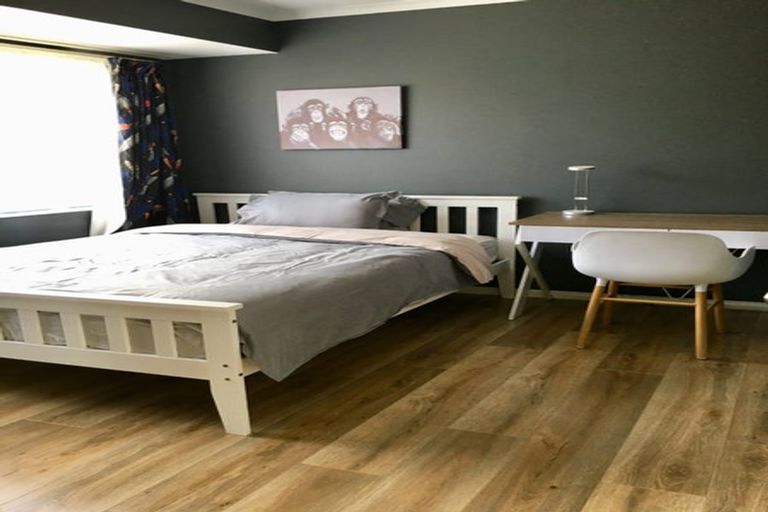 Photo of property in 11 Linicro Place, Wattle Downs, Auckland, 2103