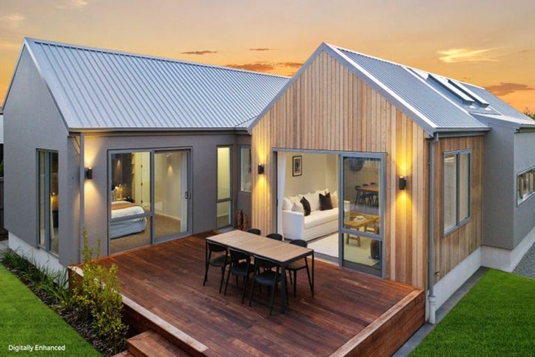 Photo of property in 17 Bradshaw Terrace, Riccarton, Christchurch, 8011