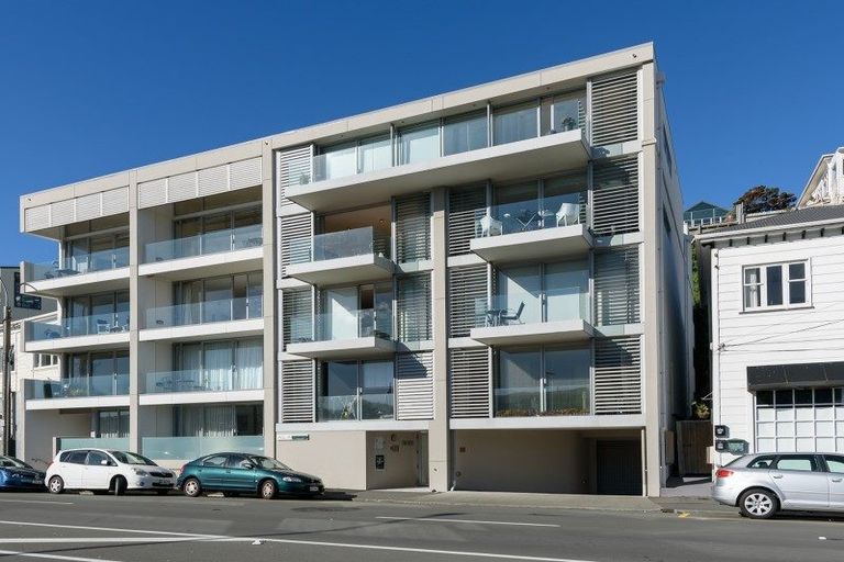 Photo of property in Aqua, 13/74 Oriental Parade, Oriental Bay, Wellington, 6011