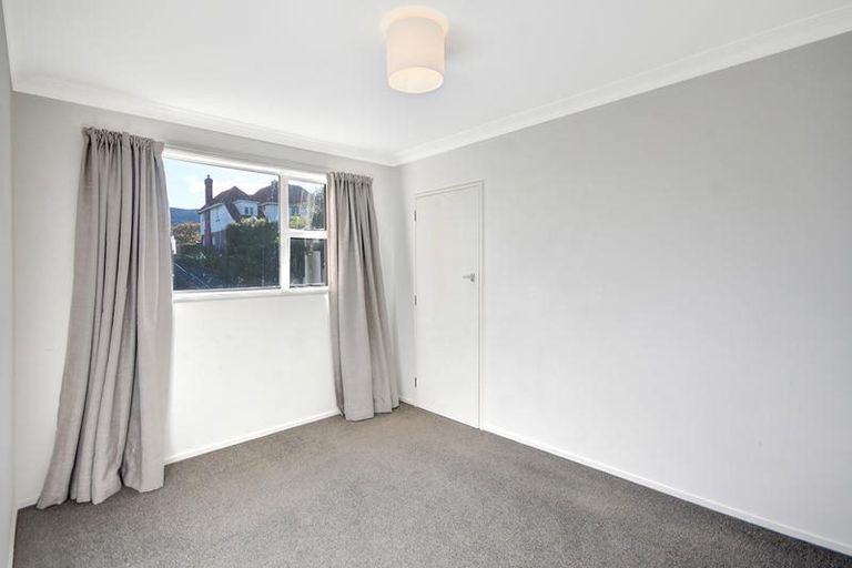 Photo of property in 8b Sim Street, Maori Hill, Dunedin, 9010