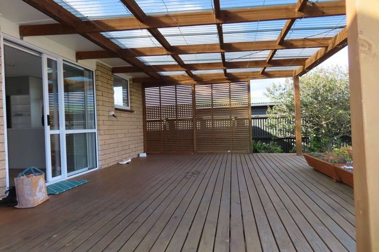 Photo of property in 35 Woodgrove Avenue, North New Brighton, Christchurch, 8083