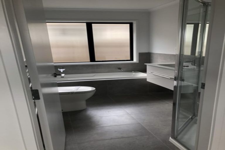 Photo of property in 3 Tawhiti Road, Pukekohe, 2120