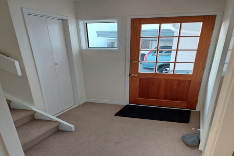 Photo of property in 3/354 Muritai Road, Eastbourne, Lower Hutt, 5013
