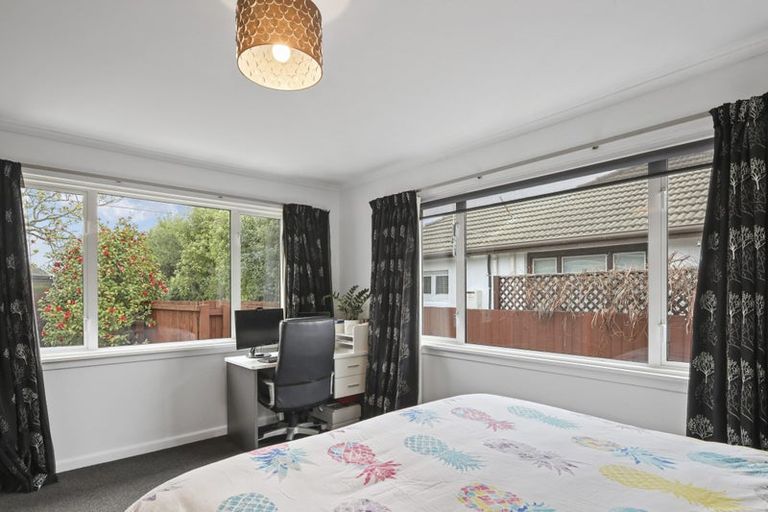 Photo of property in 1/204 Greers Road, Bryndwr, Christchurch, 8053