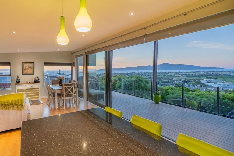 Photo of property in 7 Ocean Vista Lane, Paraparaumu, 5032