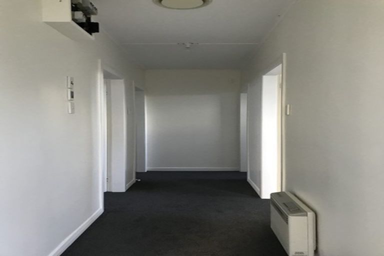 Photo of property in 40 Todman Street, Brooklyn, Wellington, 6021