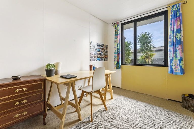 Photo of property in 8b Longstead Avenue, Papamoa Beach, Papamoa, 3118