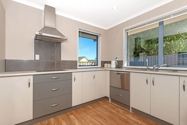 Photo of property in 26 Leon Street, Riverdale, Gisborne, 4010