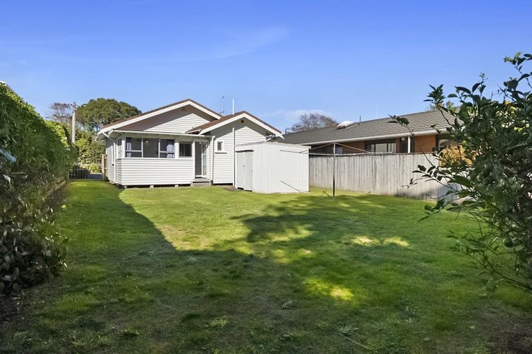 Photo of property in 3 Shortland Street, Lower Vogeltown, New Plymouth, 4310