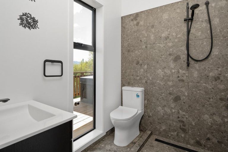 Photo of property in 30 Waimarama Street, Waikawa, Picton, 7220