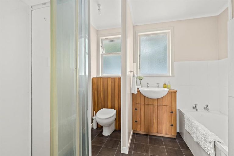 Photo of property in 1622 South Head Road, South Head, Helensville, 0874