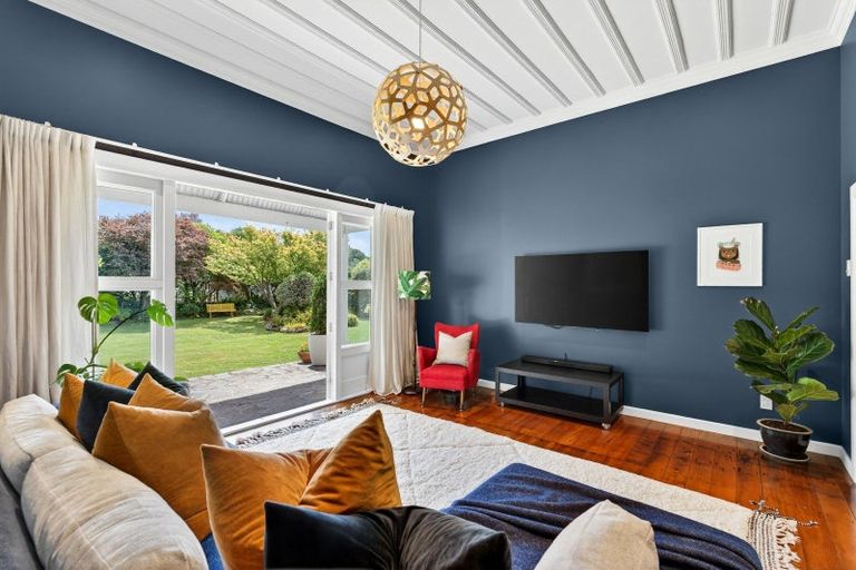 Photo of property in 27 Neeve Road, Taradale, Napier, 4112