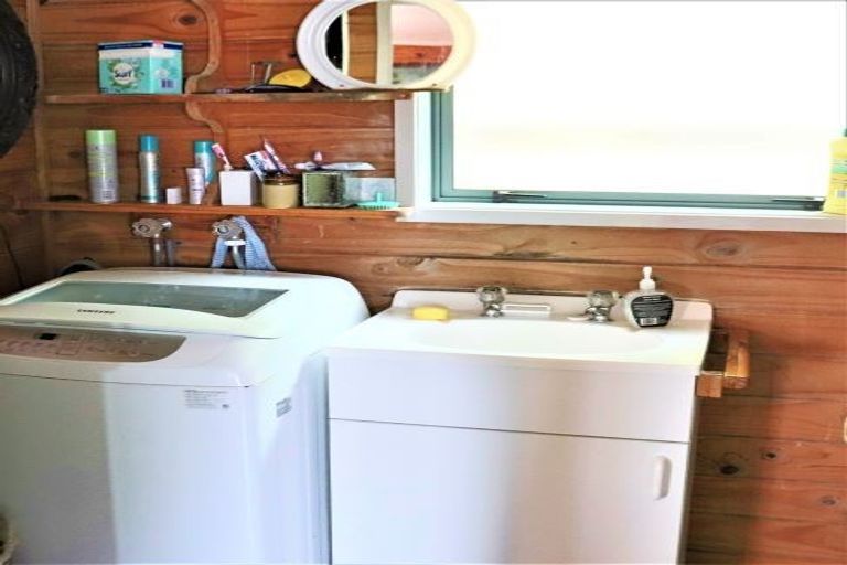 Photo of property in 916 Pollen Street, Thames, 3500