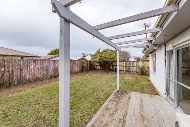 Photo of property in 32 Woodgrove Avenue, North New Brighton, Christchurch, 8083